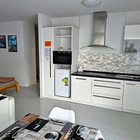 - Elegant With Private Parking 3*