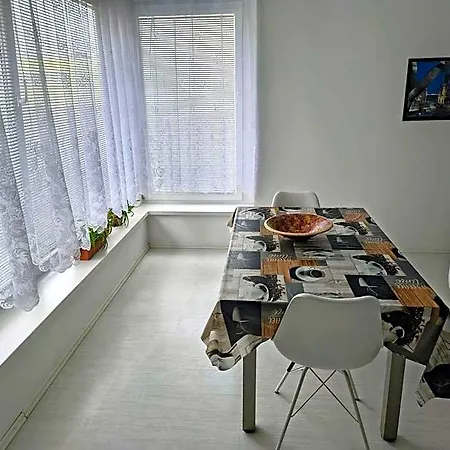 Otel - Elegant With Private Parking